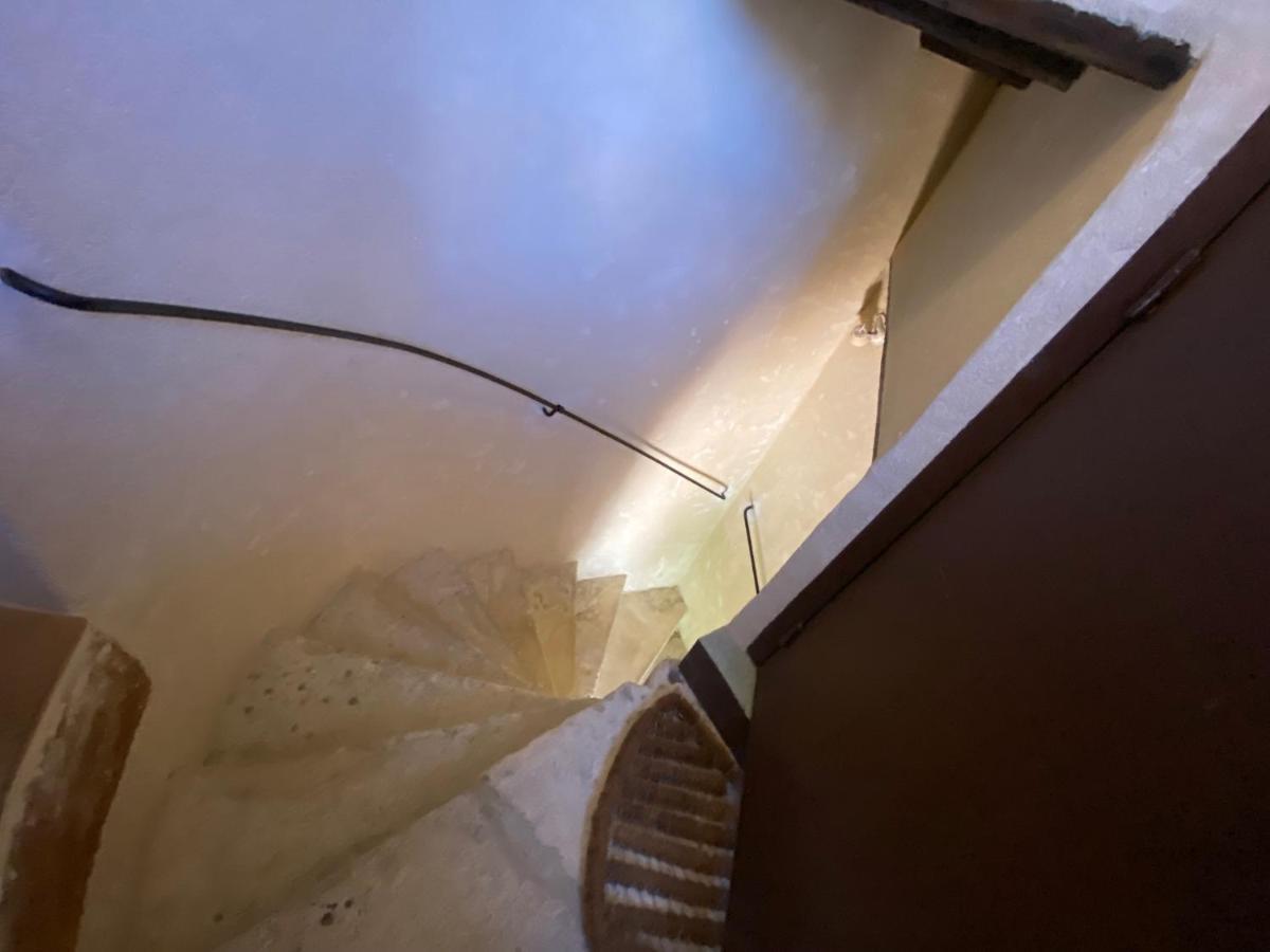 Appartement A 50 M De La Place Aux Herbes Uzès Exterior foto